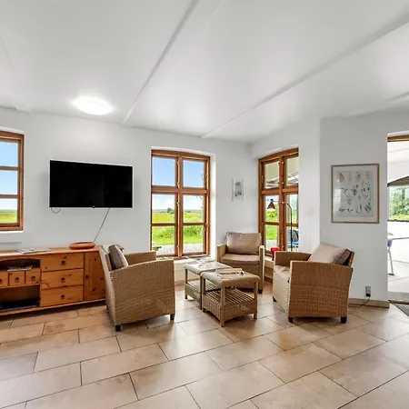Darleen - 850m To The Fjord By Interhome *